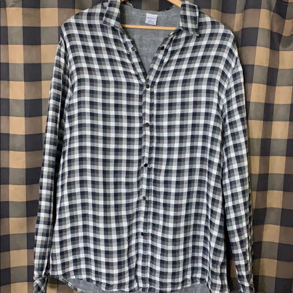 *LIKE NEW* Checkered Flannel Long Sleeve